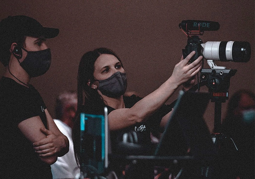 wedding videographer broadcasting a live event