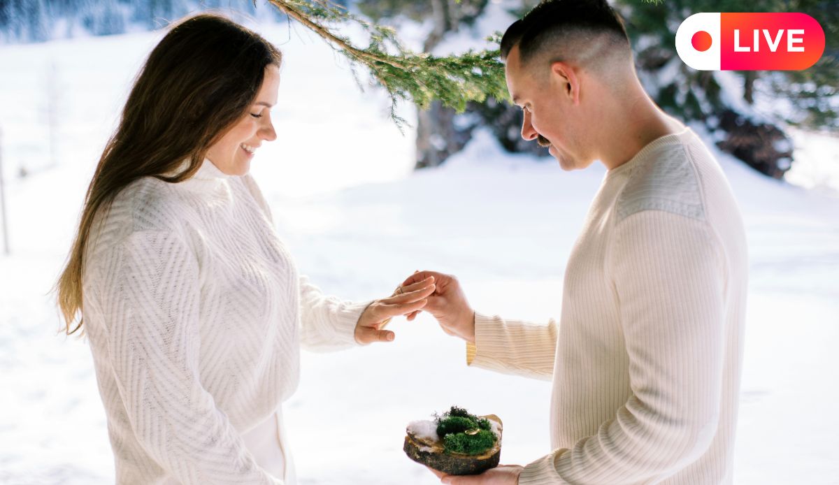 Tiny Wedding, Big Livestream