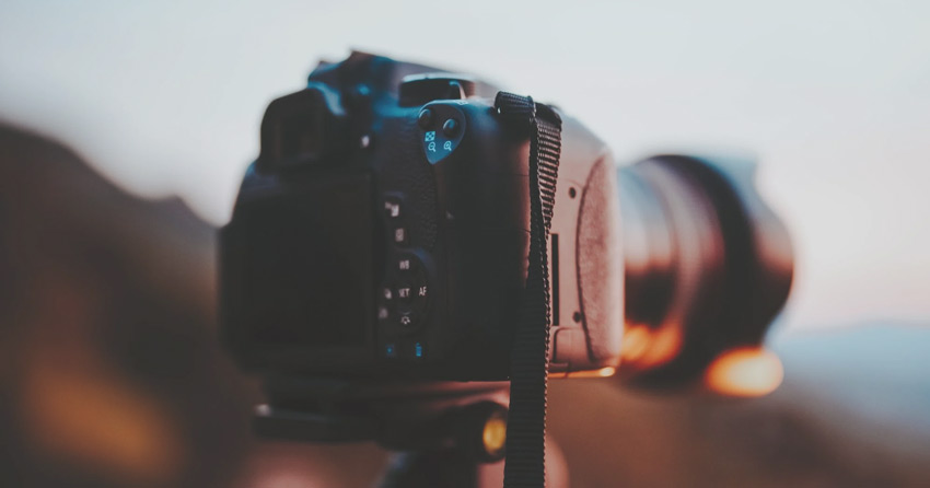 canon camera in the sun