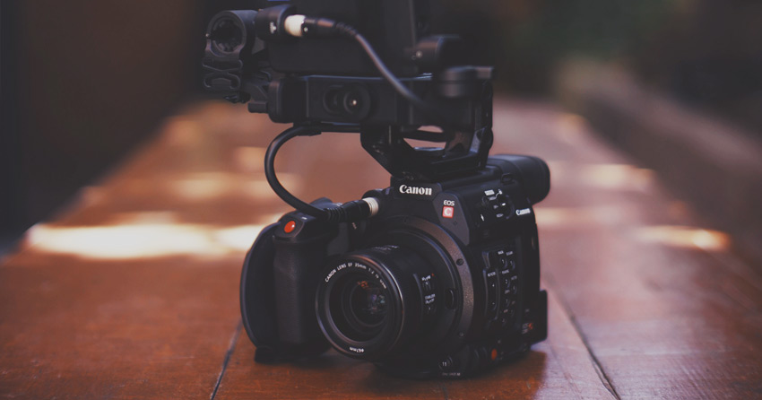 canon camera with external monitor